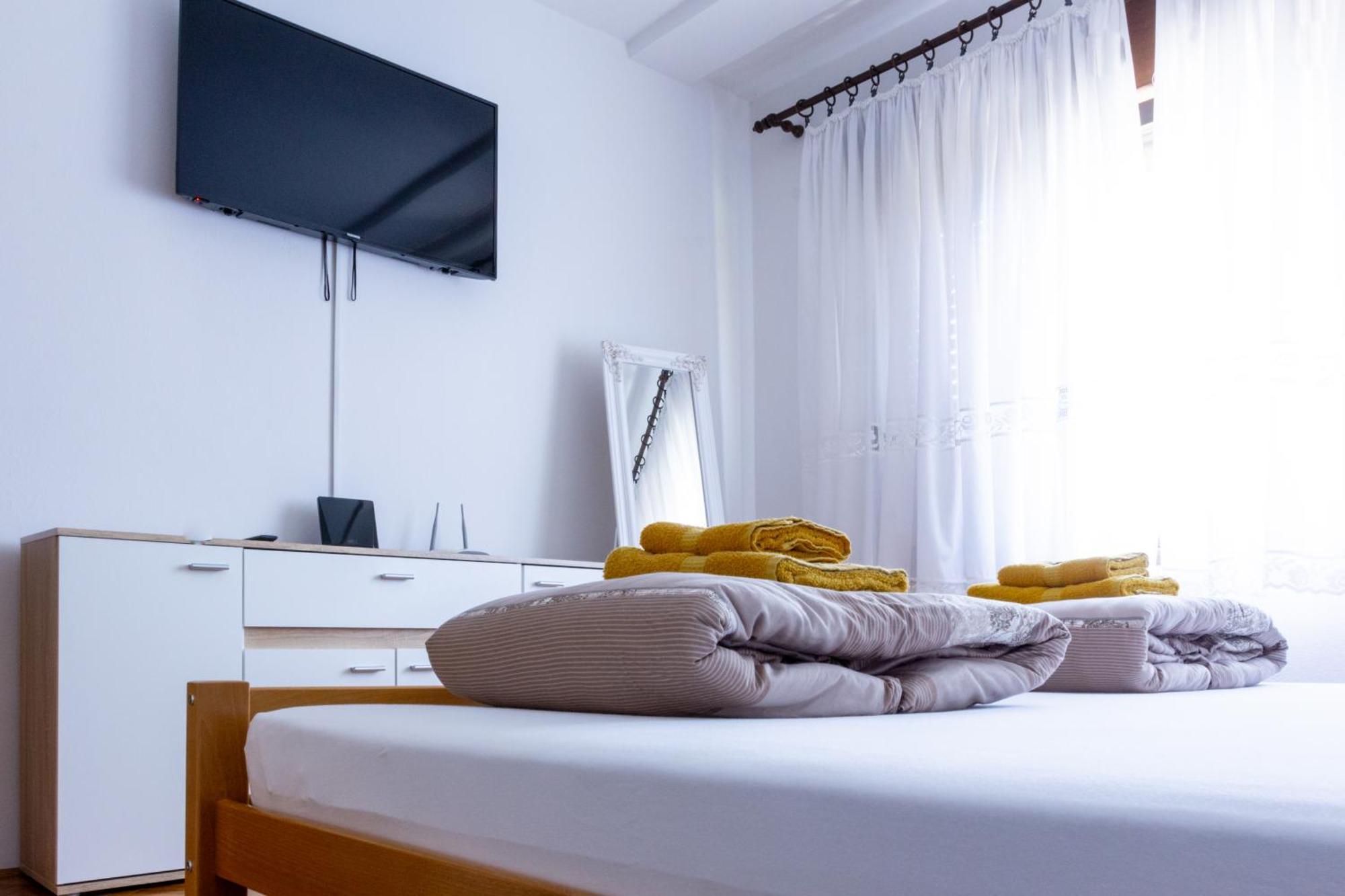 Апартаменты Sea View Retreat With 170Mbps Wifi And Sunny Balcony Кастав Экстерьер фото
