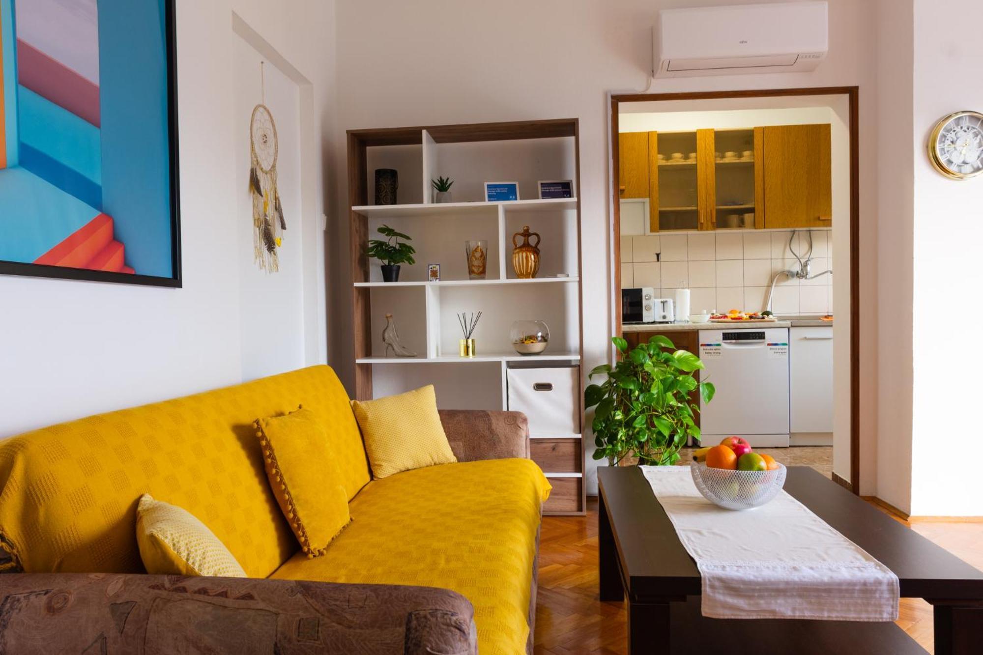 Апартаменты Sea View Retreat With 170Mbps Wifi And Sunny Balcony Кастав Экстерьер фото