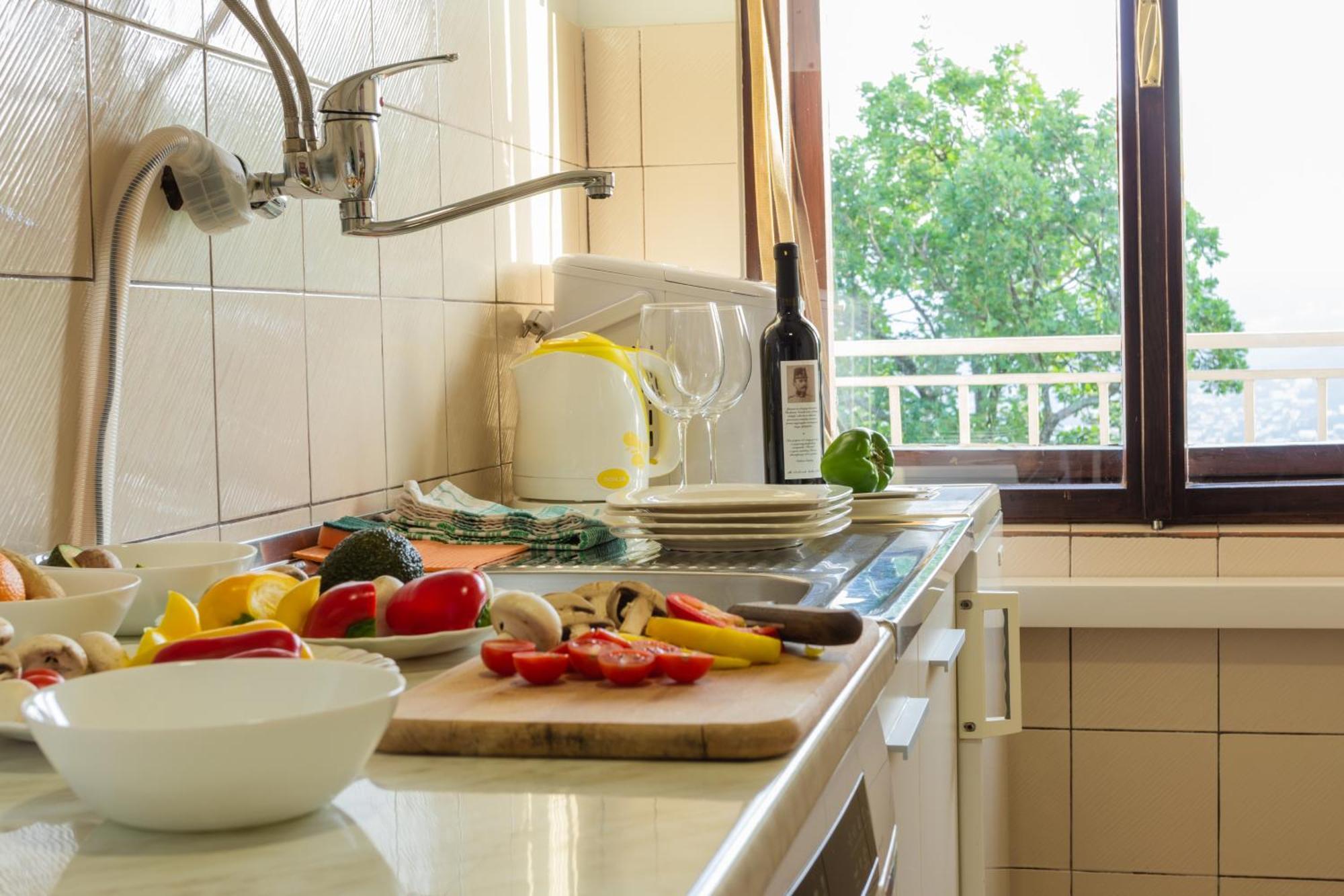 Апартаменты Sea View Retreat With 170Mbps Wifi And Sunny Balcony Кастав Экстерьер фото