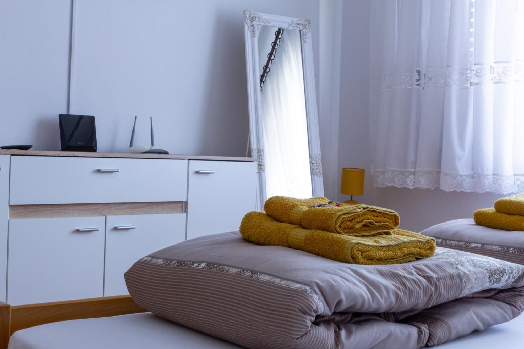Апартаменты Sea View Retreat With 170Mbps Wifi And Sunny Balcony Кастав Экстерьер фото